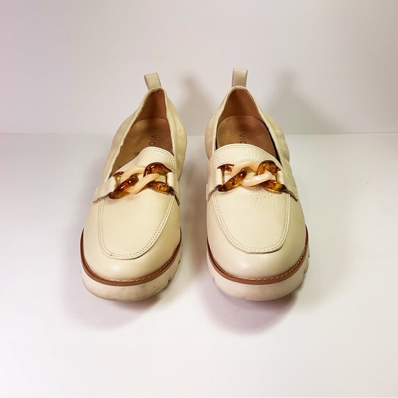 Vionic Cynthia Loafers with Orthotic Support - Picture 4 of 9